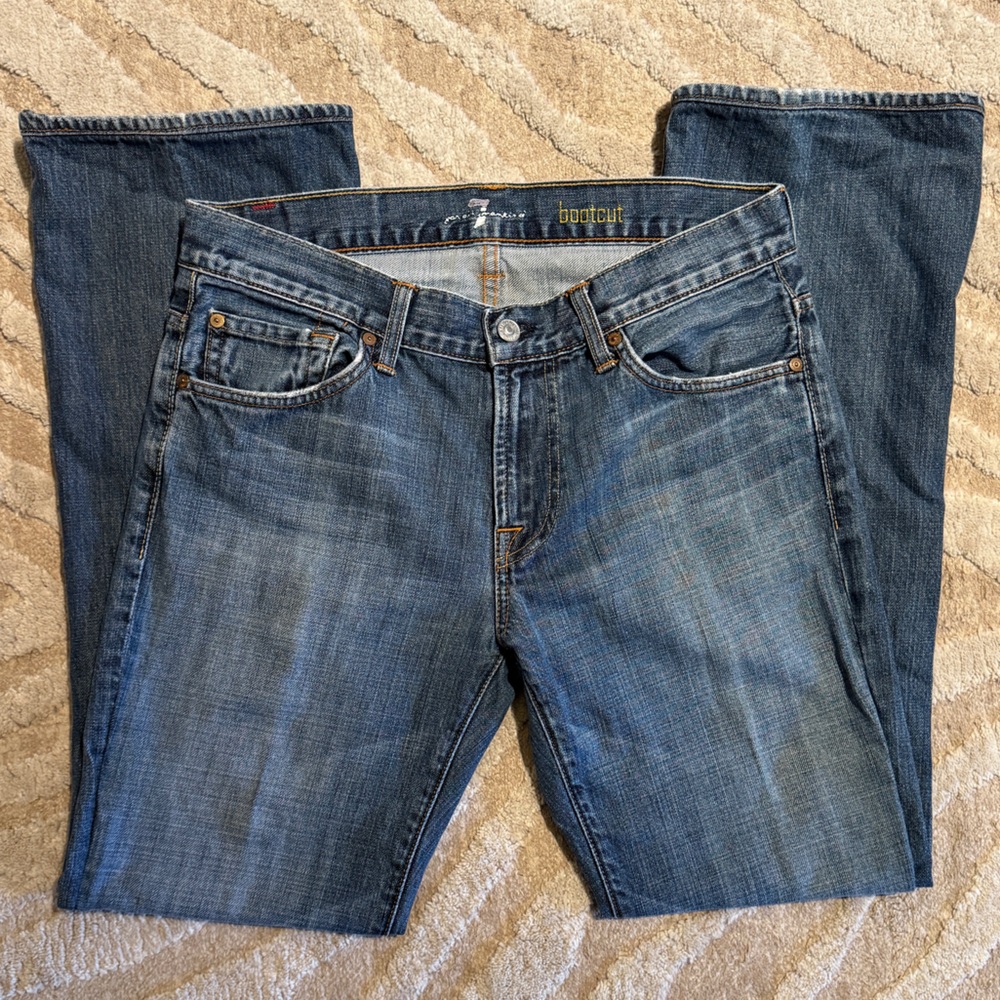 Women’s 7 For All Mankind boot cut size 32 jeans
